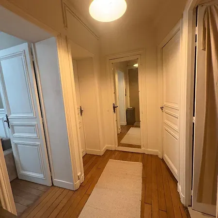 Authentic Parisian 12th Arrondissement Apartment *
