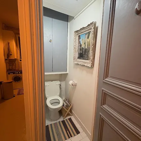 Apartment Authentic Parisian 12th Arrondissement *
