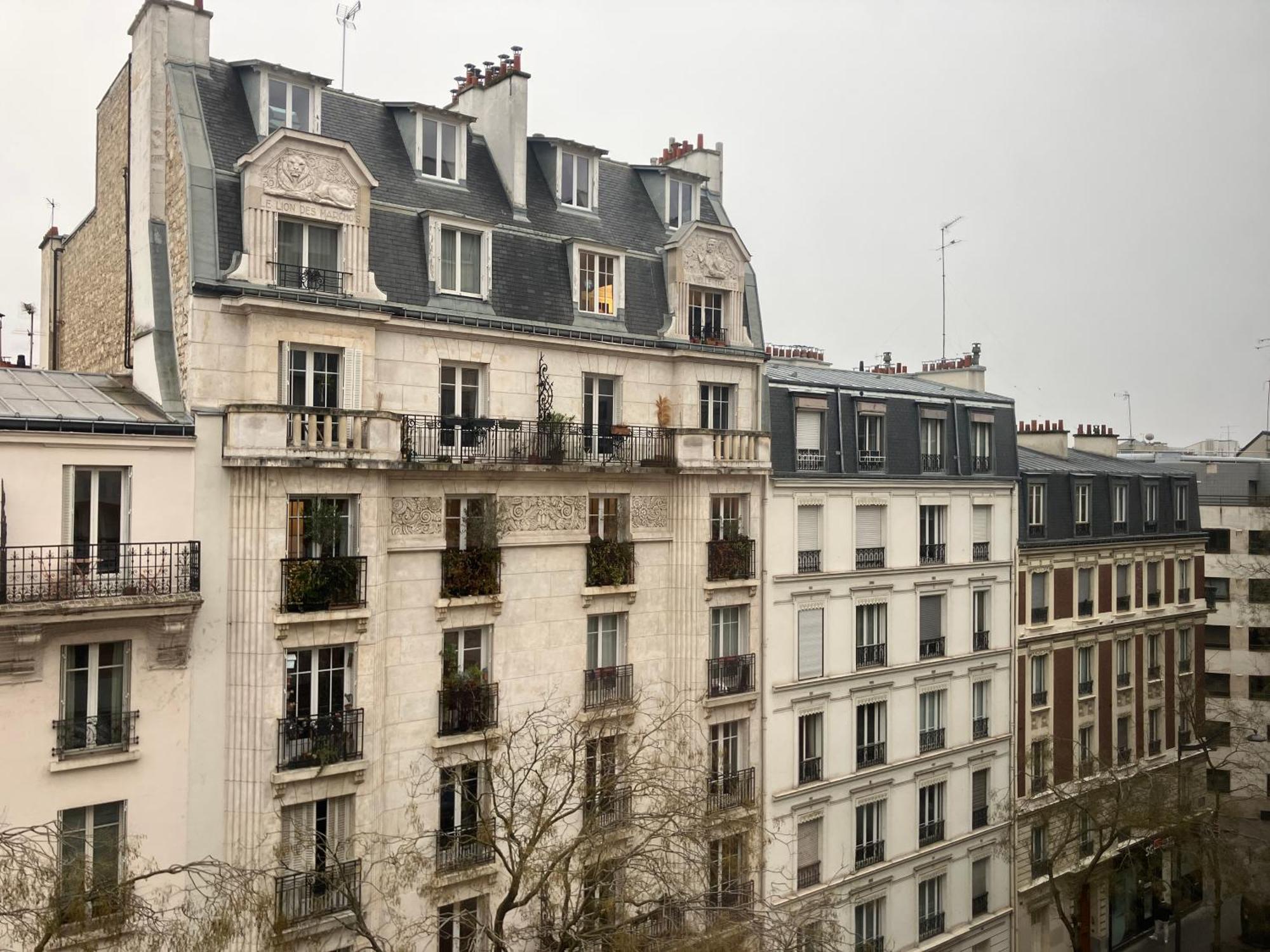 Apartment Authentic Parisian 12th Arrondissement *